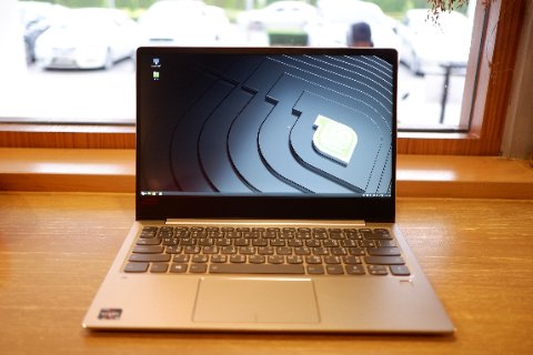 Lenovo IdeaPad laptop showing operating system desktop after slow boot fix Lenovo IdeaPad laptop showing operating system desktop after slow boot fix