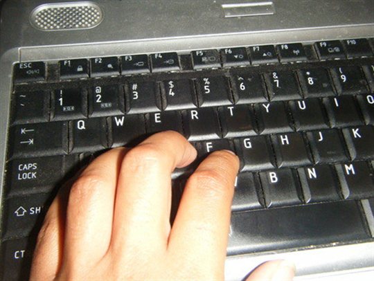 Microsoft Surface Pro keyboard not working Windows 11 type cover fix